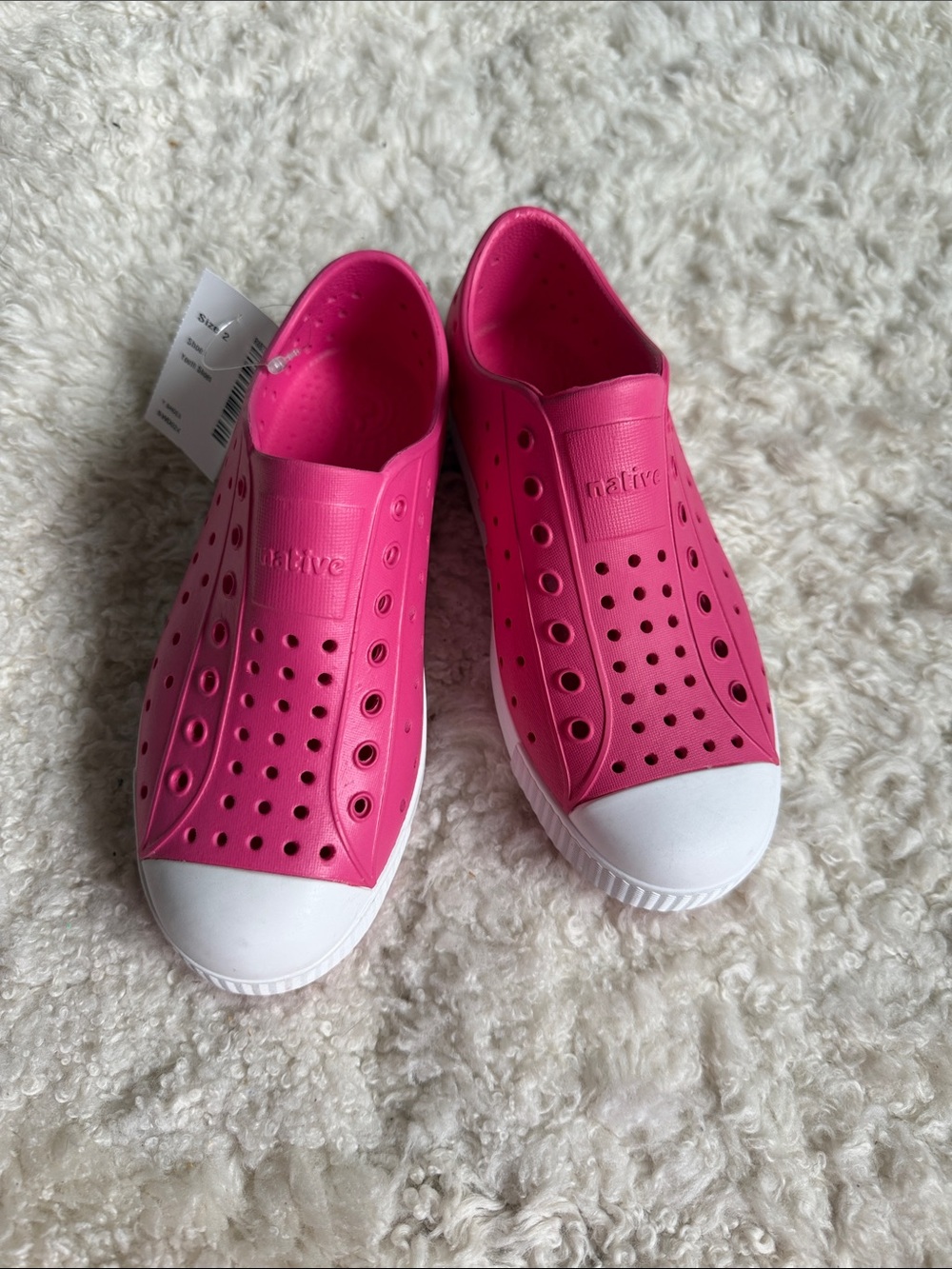 NWT Native Kids Bright Pink Slip-On Sneakers with White Toe Caps Size 2